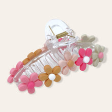 Load image into Gallery viewer, Daisy Claw Clip - Sassy