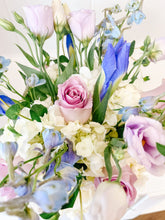 Load image into Gallery viewer, Lavender and Blue Signature Arrangement