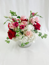 Load image into Gallery viewer, Classic Romance Signature Arrangement