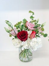 Load image into Gallery viewer, Classic Romance Valentine&#39;s Day Signature Arrangement
