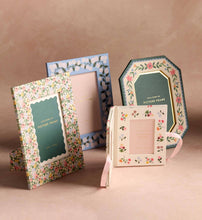Load image into Gallery viewer, Hydrangea Paper Wrapped Picture Frame
