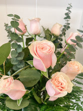 Load image into Gallery viewer, Valentine&#39;s Day Roses - Light Pink
