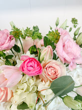 Load image into Gallery viewer, Blush Romance Valentine&#39;s Day Signature Arrangement
