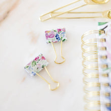 Load image into Gallery viewer, Simplified by Emily Ley - Binder Clips - Cottage Floral
