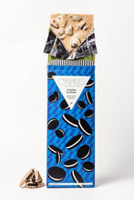 Load image into Gallery viewer, Cookies and Cream Oreo Cookie Chocolate Bar
